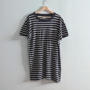 Madewell Striped Pocket Tee Dress in Navy